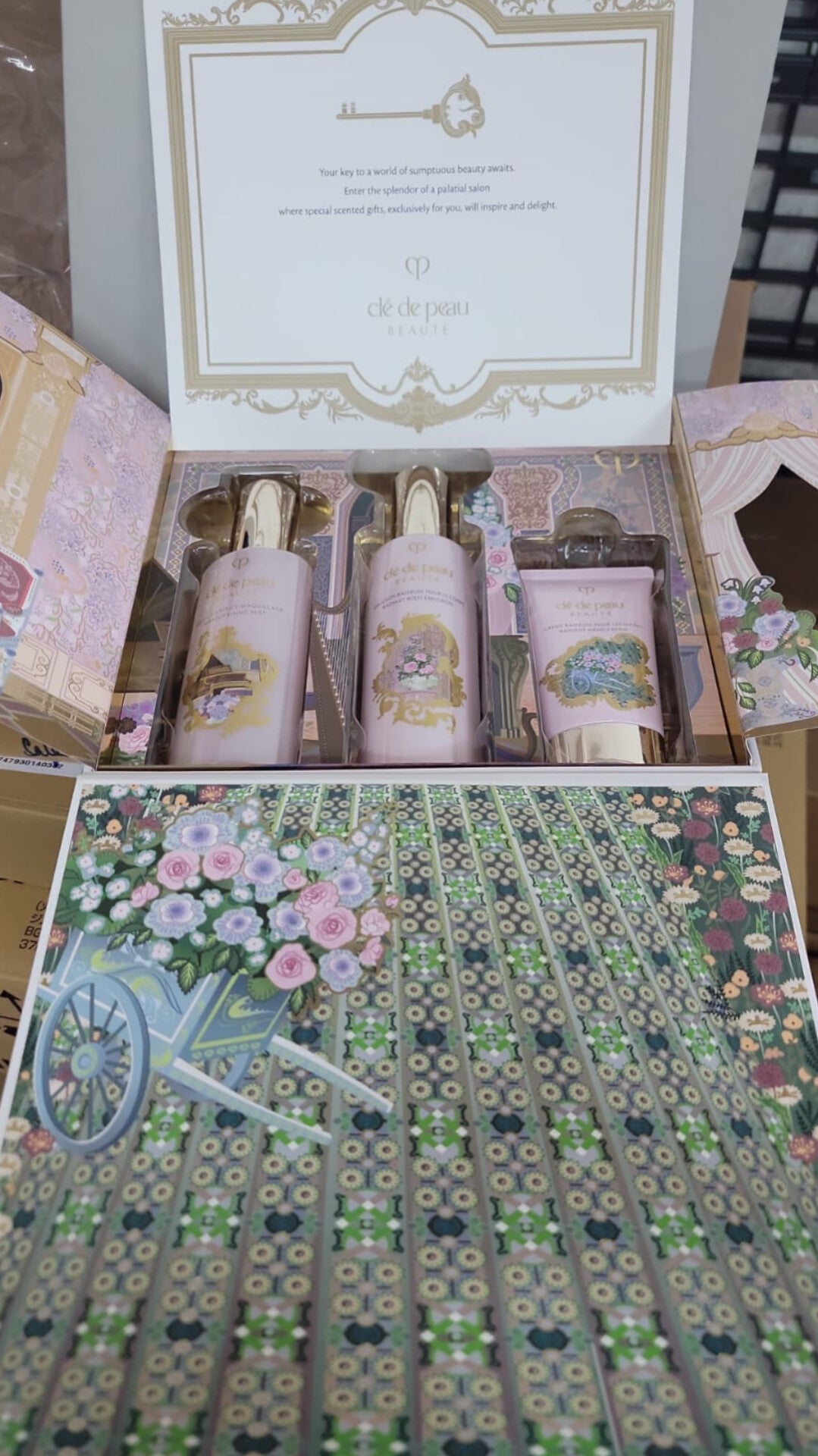 只有十套🌸又有❤️‍🔥快閃優惠❤️‍🔥100%正品正貨*Cdp 2025年日本限量繁花可可禮盒三件套* | 預訂約2星期