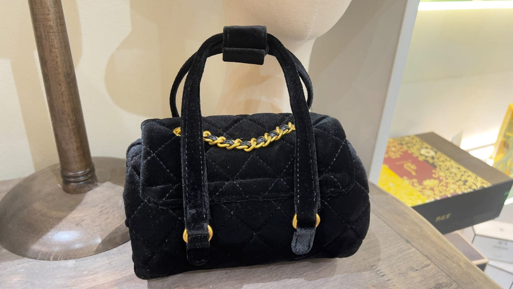 限量🌸CHANEL VIC年終超限定 黑金絲絨菱格圓筒保齡球包🌙💎 | 預訂約4-5星期