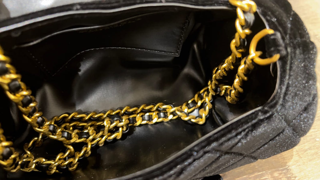 限量🌸CHANEL VIC年終超限定 黑金絲絨菱格圓筒保齡球包🌙💎 | 預訂約4-5星期