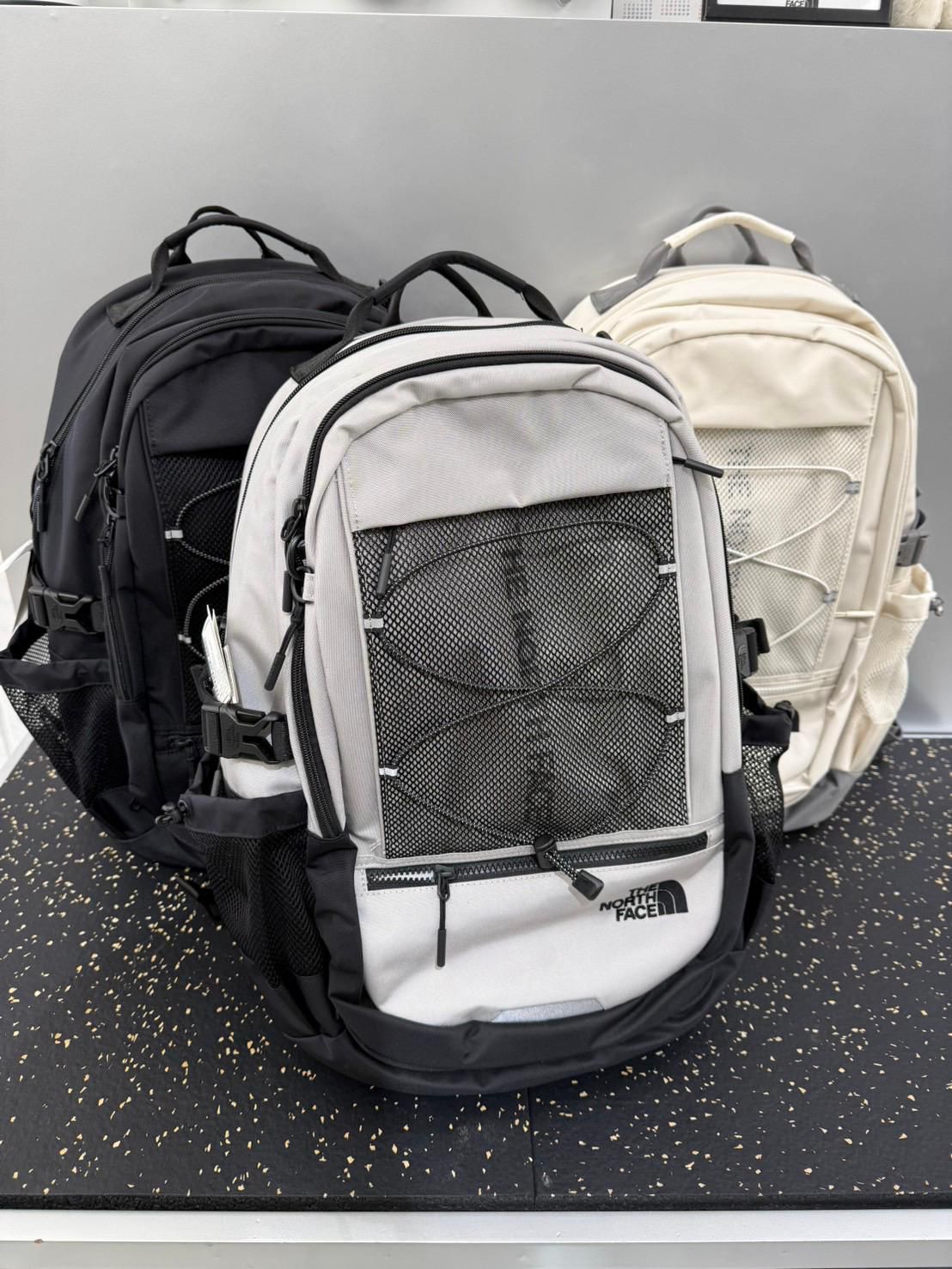 【24小時網站自助下單】🌸韓國代購🇰🇷The North Face Super pack | 預訂約2-3星期32L 米白色 💰HK$950（現貨，落單後約3-5個工作天排單出貨 工作天不包括星期六、日及公眾假期） 娉婷貿易公司 Exquisite Beauty Trading Company