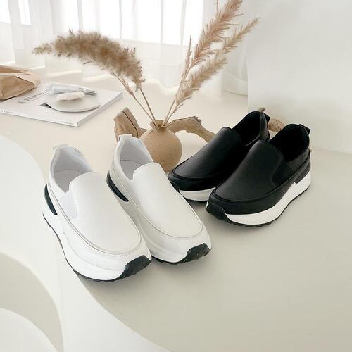 30/10截🌸韓國東大門自家品牌Shoerio👟👍🏻韓國🇰🇷牛皮高跟輕便韓國鞋 | 預訂約3-4星期
（自行備註顏色及尺寸）