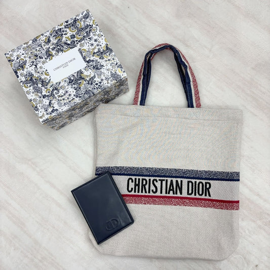 供應商現貨💫🌟🌟Dior Beauty星星刺繡款配特別版盒 正品正貨 | 預訂 逢星期一、三返倉執貨 其後約3-5個工作天寄出