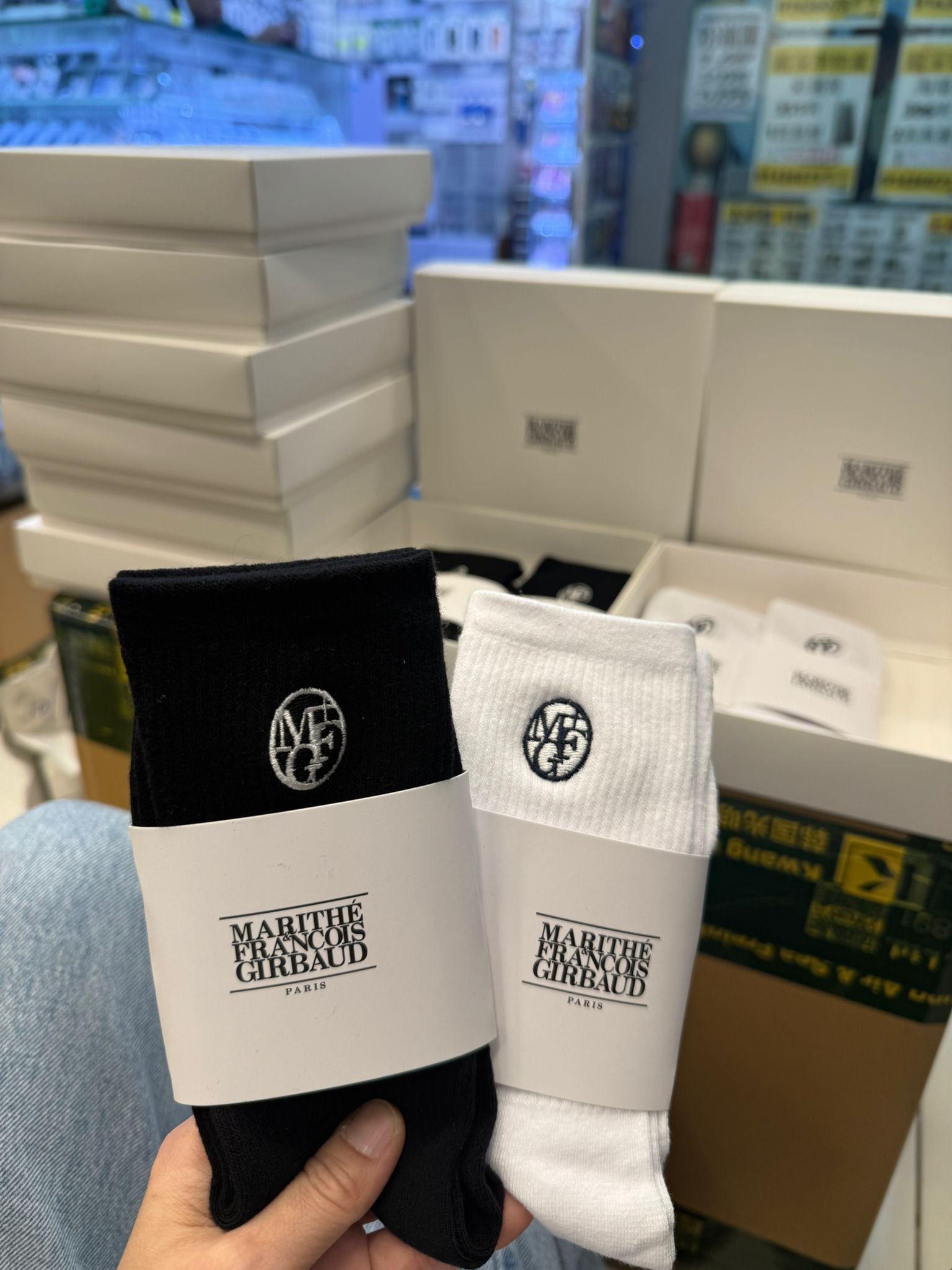 15/11/2025截🌸💕實物圖💕爆單推介💕
好多人鍾意嘅MFG 折扣優惠‼️棉襪3件套👍🏻靚料👍🏻舒服👍🏻 | 預訂約3-4星期