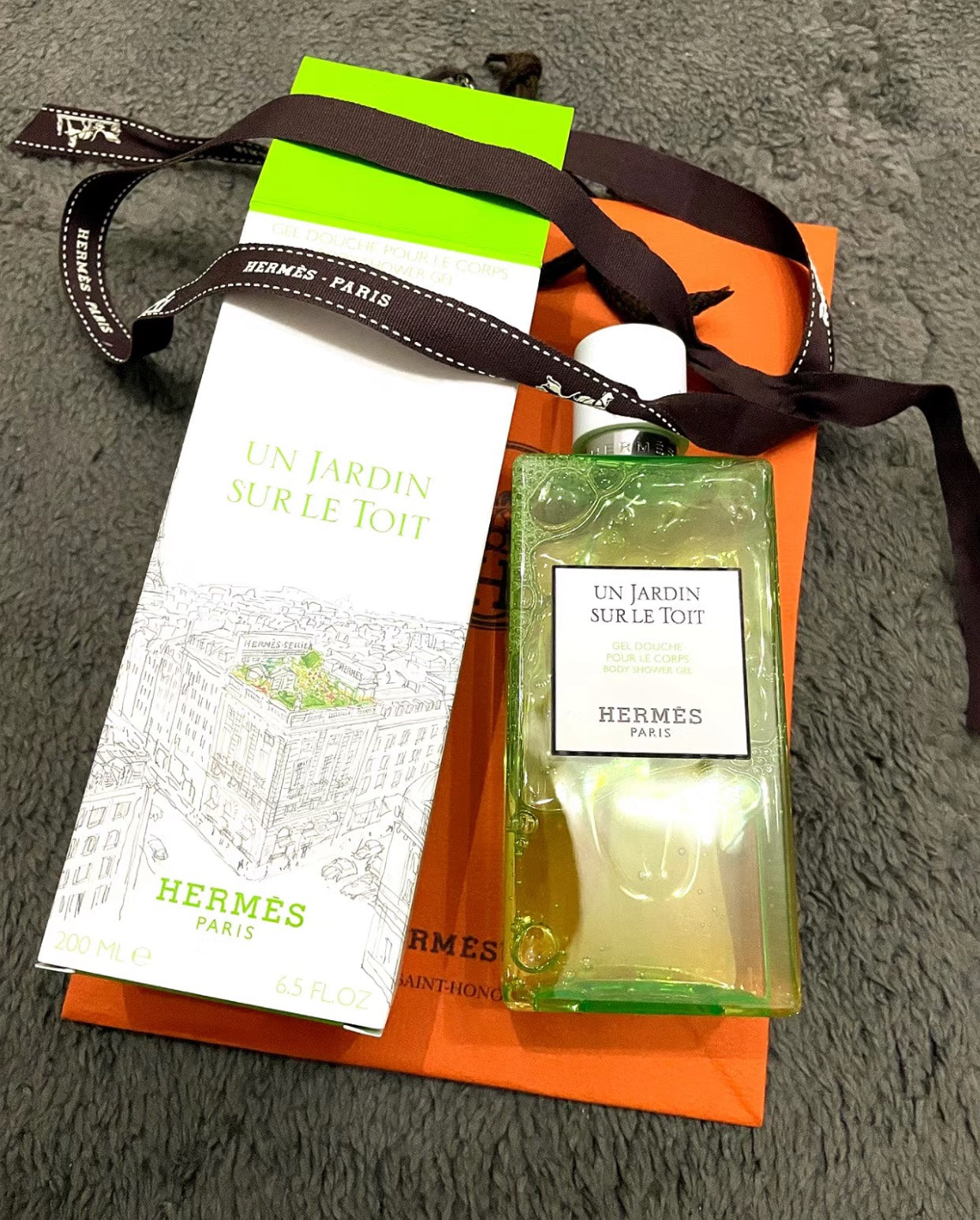 供應商最後少量現貨 🌸免稅正品 Hermes Eau de Pamplemousse Rose Hair And Body Shower Gel 愛馬仕粉紅葡萄柚洗髮沐浴露200ml | 預訂 逢星期一、三返倉執貨 其後約3-5個工作天寄出
