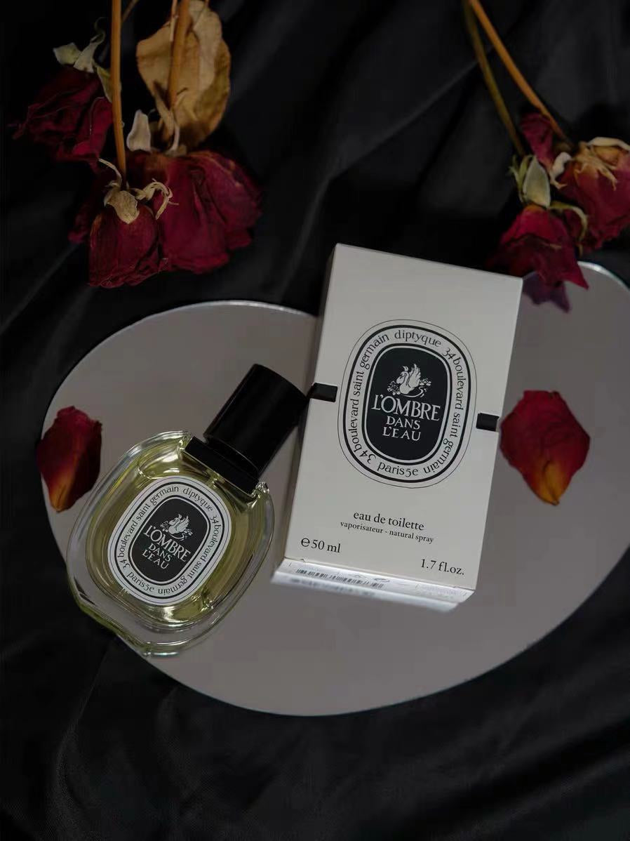 供應商現貨🌸免稅正品 Diptyque L’Ombre Dans L’Eau Eau De Toilette 蒂普提克水中影(影中之水)淡香水50ml/100ml | 預訂 逢星期一，三返倉執貨 其後約3-5個工作天寄出