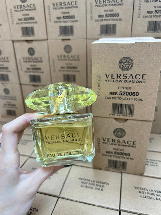 供應商現貨680支🌸免稅正品 超級平快閃🥂VERSACE 范思哲黃鑽EDT 90ML簡裝(有蓋) | 預訂 逢星期一，三返倉執貨 其後約3-5個工作天寄出