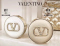 供應商現貨🌸香港專櫃 Valentino 華倫天奴白氣墊 ➕未來金限定版殼 | 預訂 逢星期一，三返倉執貨 其後約3-5個工作天寄出 娉婷貿易公司 Exquisite Beauty Trading Company