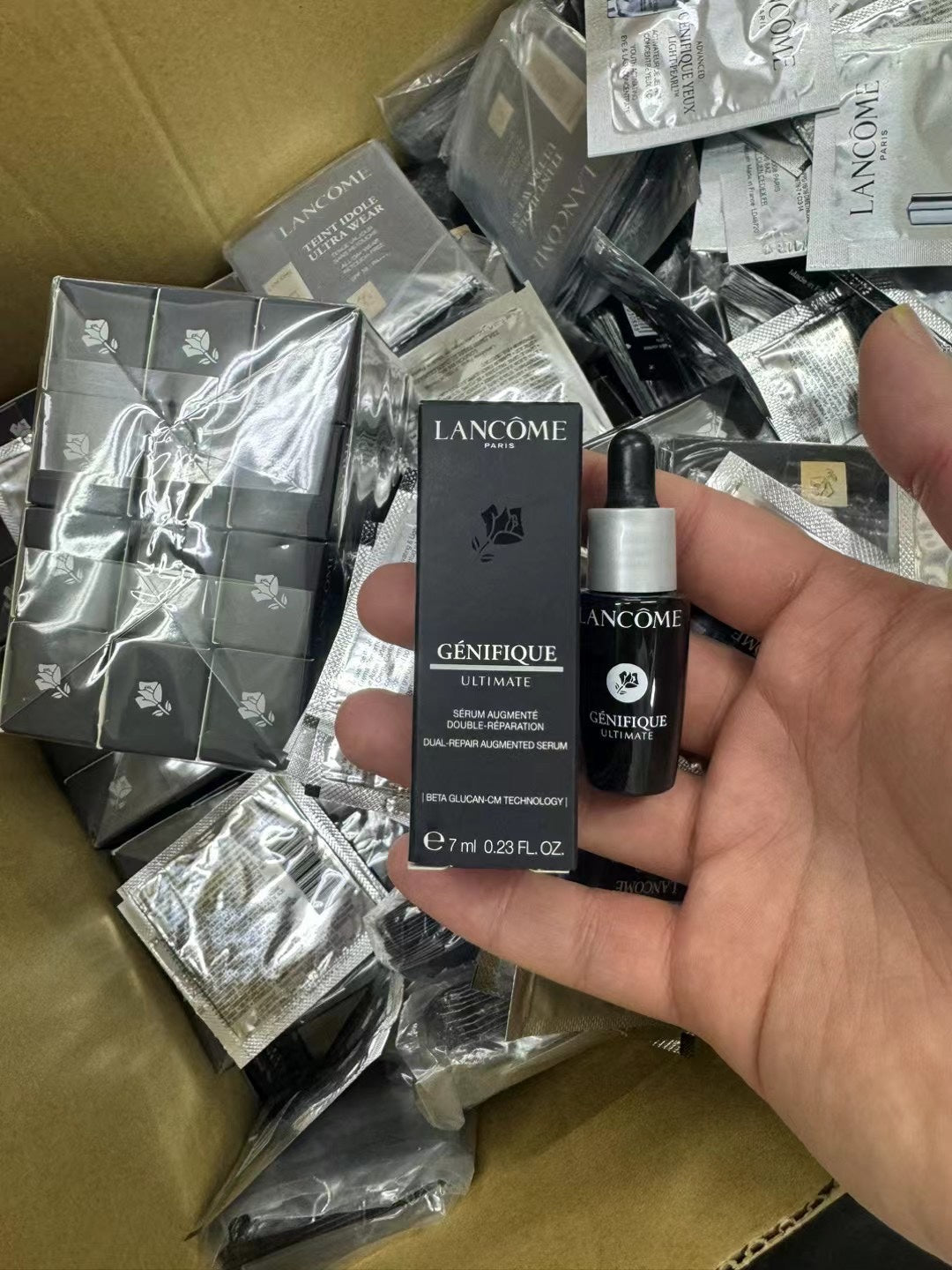 供應商現貨💫【香港專櫃】🖤Lancome蘭蔻新版第三代小黑瓶肌底液新款中樣7ml🖤 | 預訂 逢星期一，三返倉執貨 其後約3-5個工作天寄出