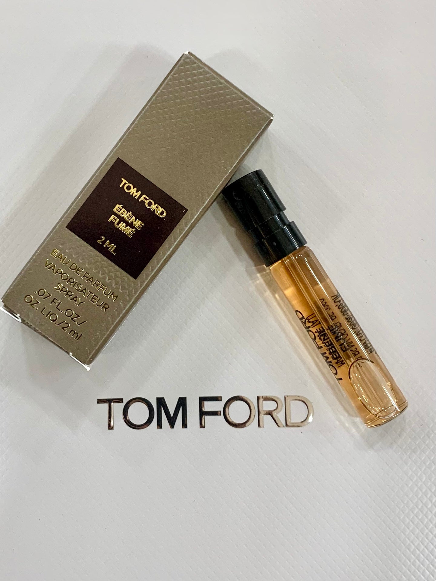 供應商現貨🌸Tom Ford煙燻烏木試管香水2ml | 預訂 逢星期一，三返倉執貨 其後約3-5個工作天寄出
