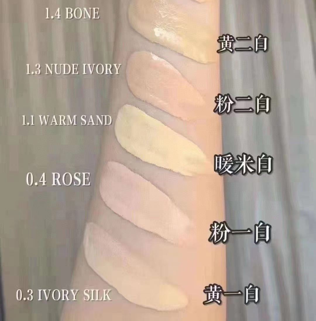 供應商現貨🌸【香港專櫃】Tom Ford奢金柔光粉底液1.1 | 預訂 逢星期一，三返倉執貨 其後約3-5個工作天寄出