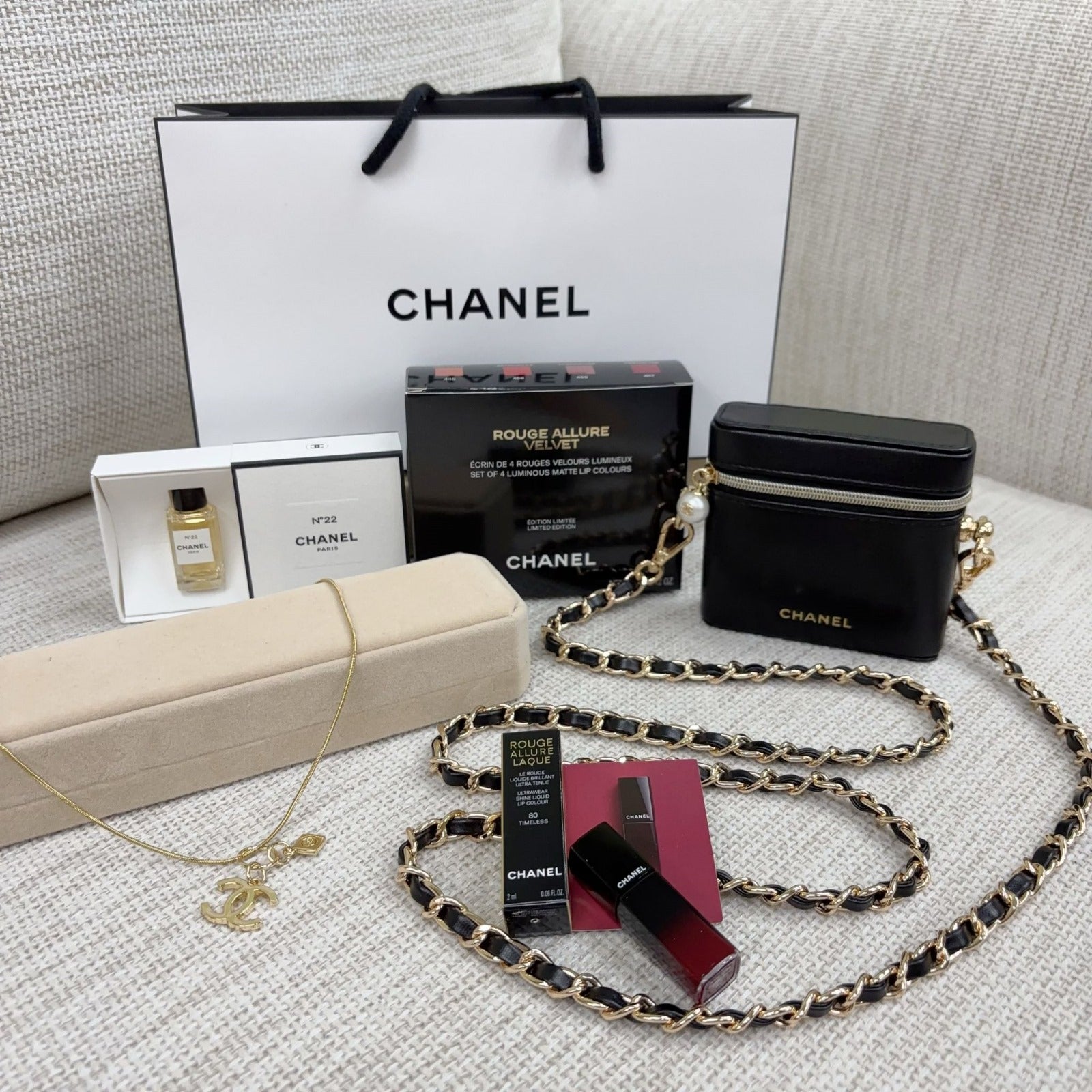 🌸Chanel Beauty 2025新款限量唇膏袋 x 豪華版套裝 | 預訂約1-2星期[😍由於需要安裝需時，賣哂再預訂加配貨需時4-6星期不接急單售完即止‼‼]