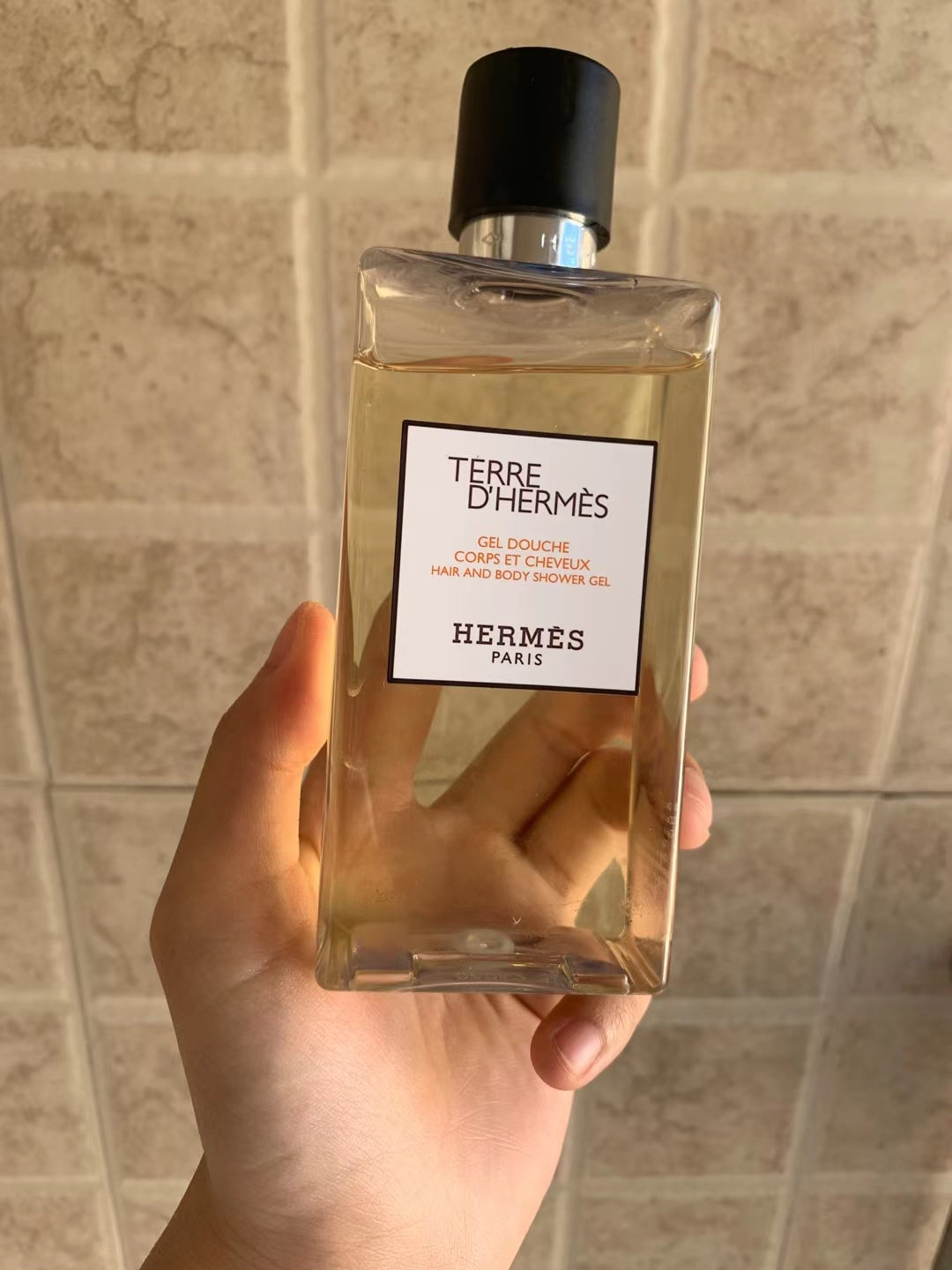 供應商現貨🌸免稅正品 Hermes愛馬仕大地男士洗髮沐浴露200ml | 預訂 逢星期一，三返倉執貨 其後約3-5個工作天寄出