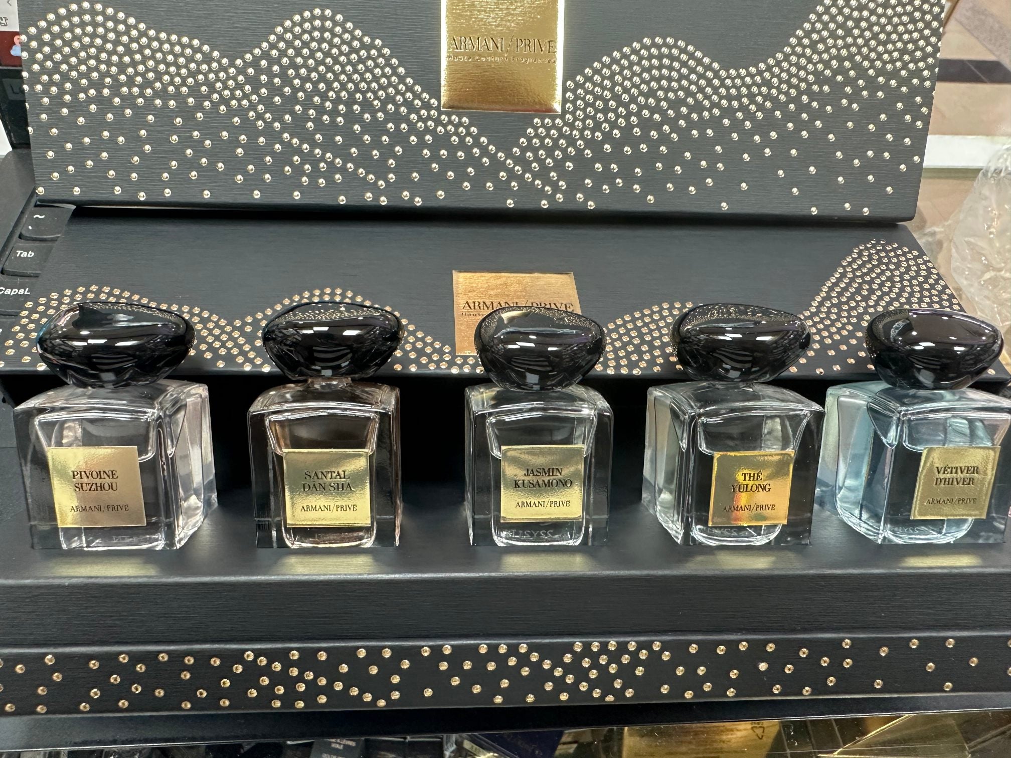 供應商現貨🌸香港專櫃 Armani阿瑪尼高定系列mini香水7.5ml ✖️5🖤 | 預訂 逢星期一，三返倉執貨 其後約3-5個工作天寄出