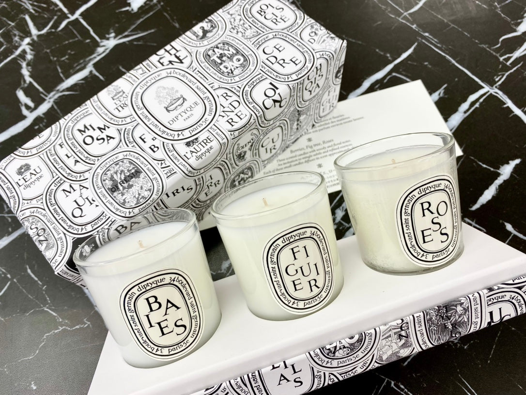 供應商現貨🌸免稅正品 DIPTYQUE Set of three scented candles, 3 x 70g 蒂普提克香氛蠟燭套裝🌟新包裝 | 預訂 逢星期一，三返倉執貨 其後約3-5個工作天寄出