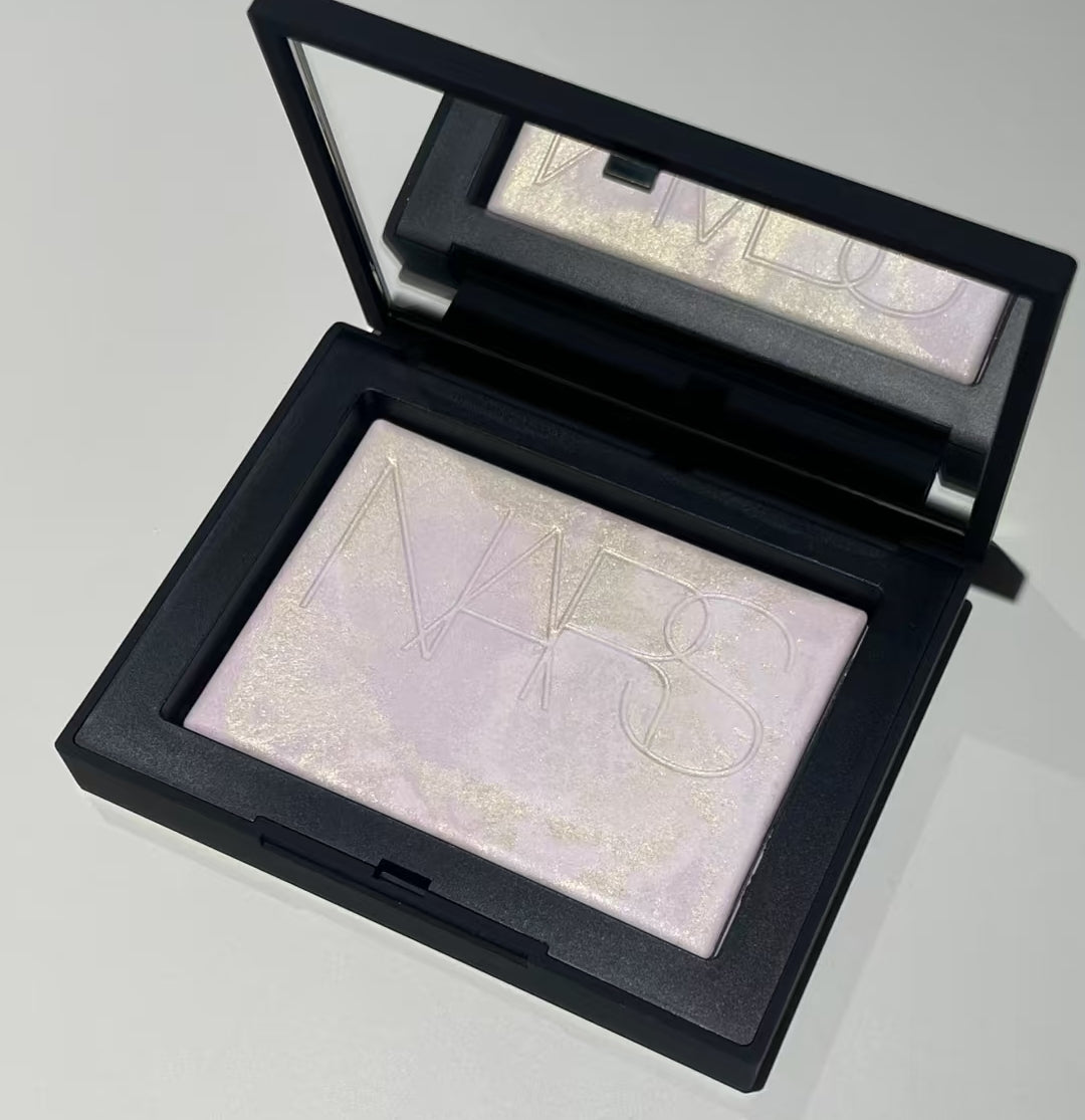 供應商現貨🌸香港專櫃 NARS歐若拉Aurora極光色蜜粉餅10g | 預訂 逢星期一，三返倉執貨 其後約3-5個工作天寄出