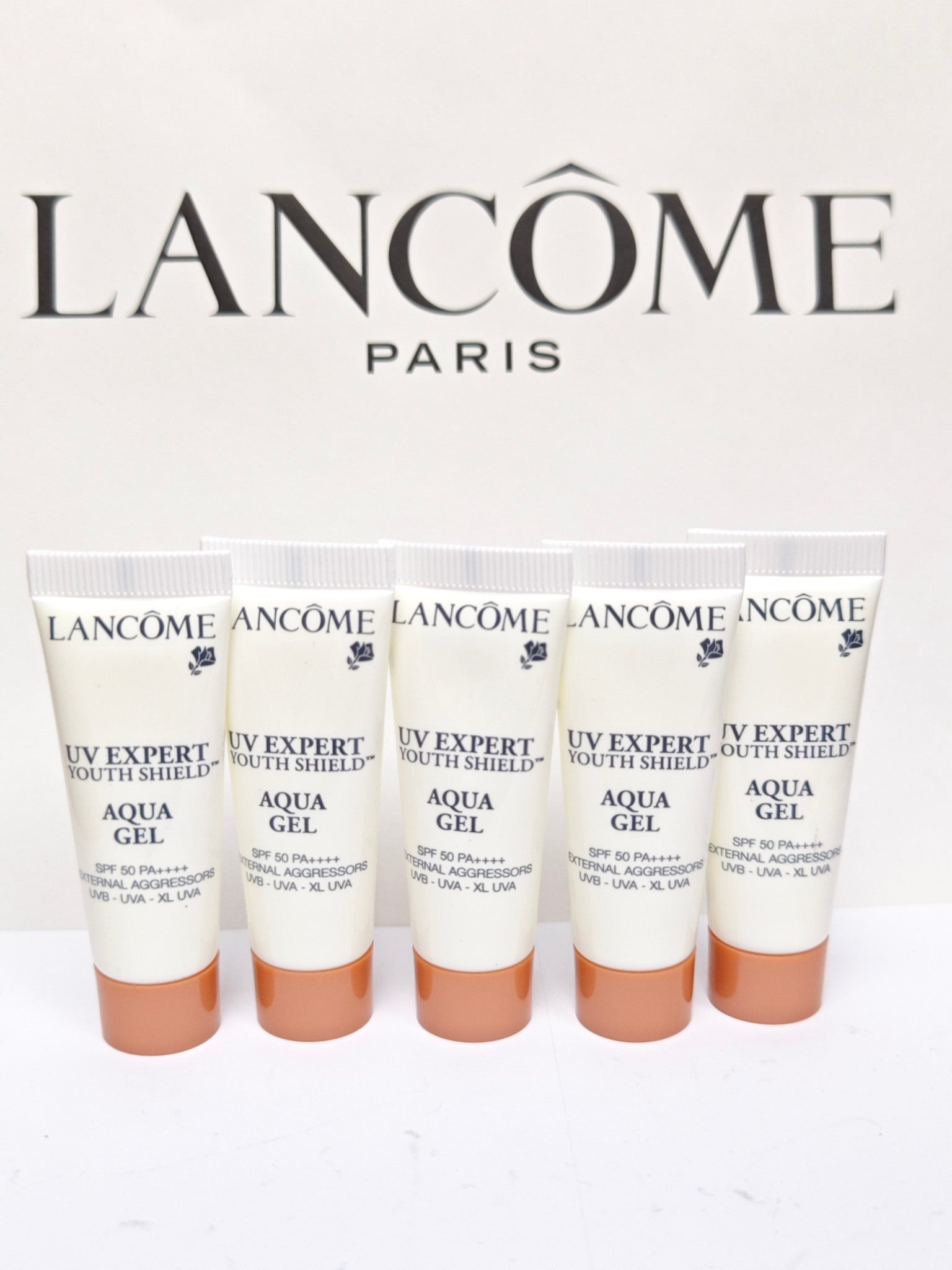 供應商現貨🌸免稅正品 Lancome蘭蔻小白管清爽防曬10ml中小樣 | 預訂 逢星期一，三返倉執貨 其後約3-5個工作天寄出