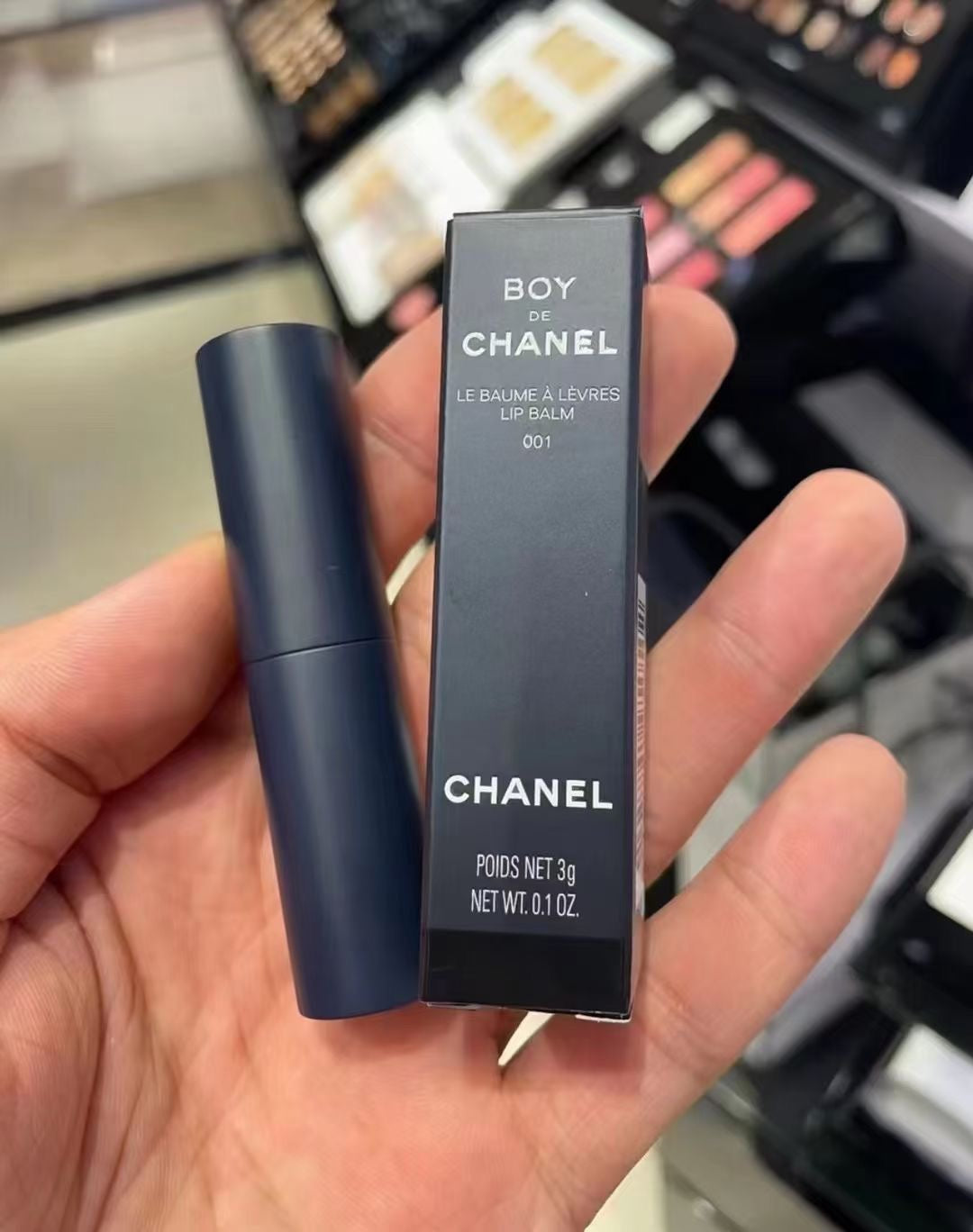 供應商現貨🌸免稅正品 Chanel香奈兒 男士潤唇膏001 | 預訂 逢星期一，三返倉執貨 其後約3-5個工作天寄出