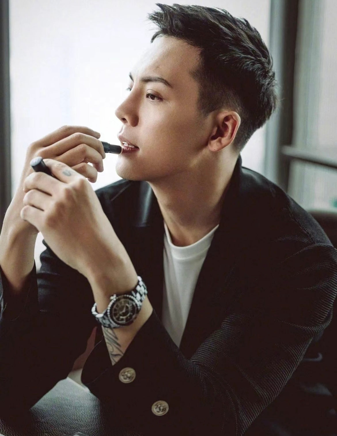 供應商現貨🌸免稅正品 Chanel香奈兒 男士潤唇膏001 | 預訂 逢星期一，三返倉執貨 其後約3-5個工作天寄出