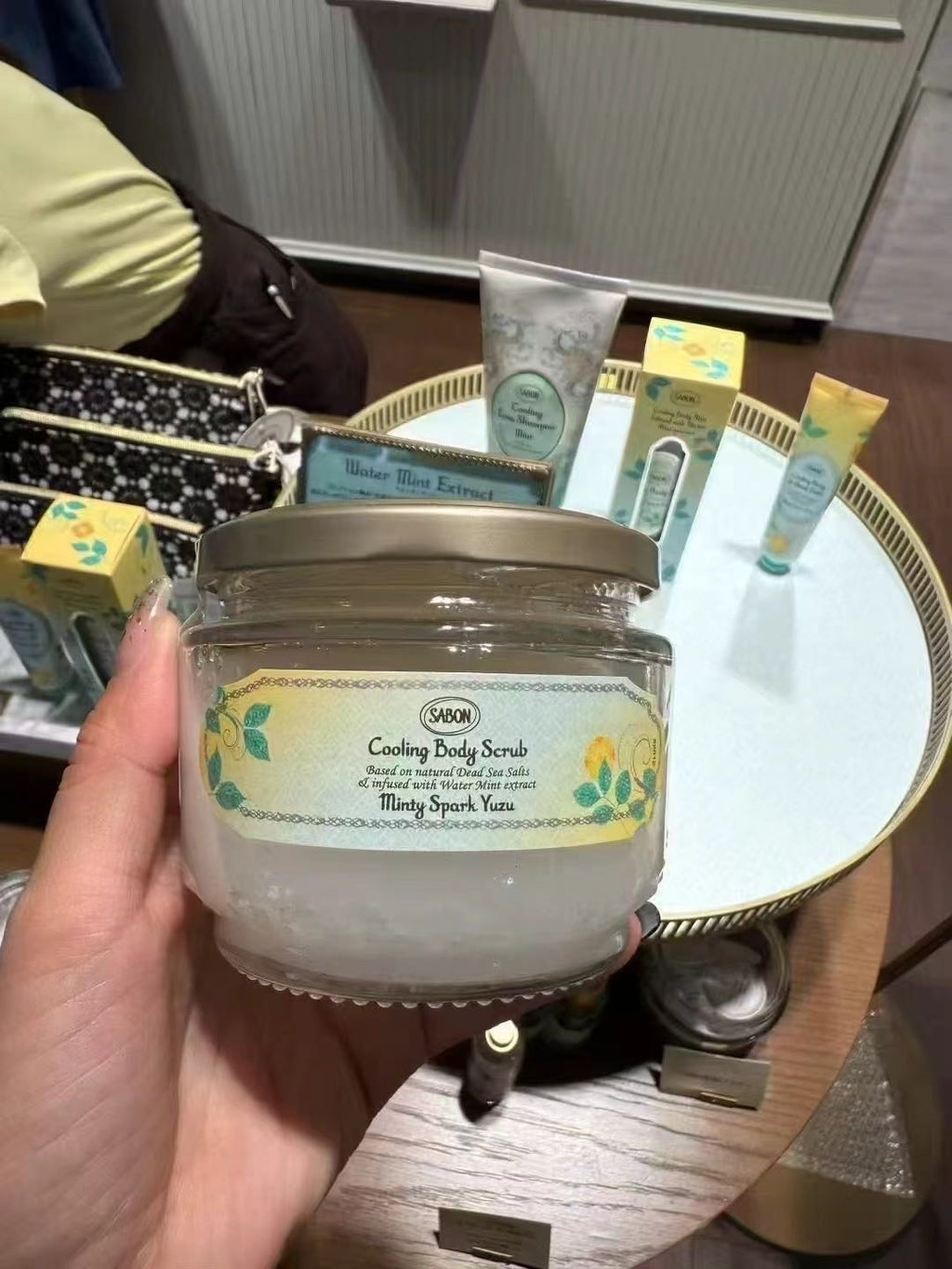 供應商現貨🌸免稅正品 Sabon薄荷柚子精油磨砂膏320g | 預訂 逢星期一，三返倉執貨 其後約3-5個工作天寄出