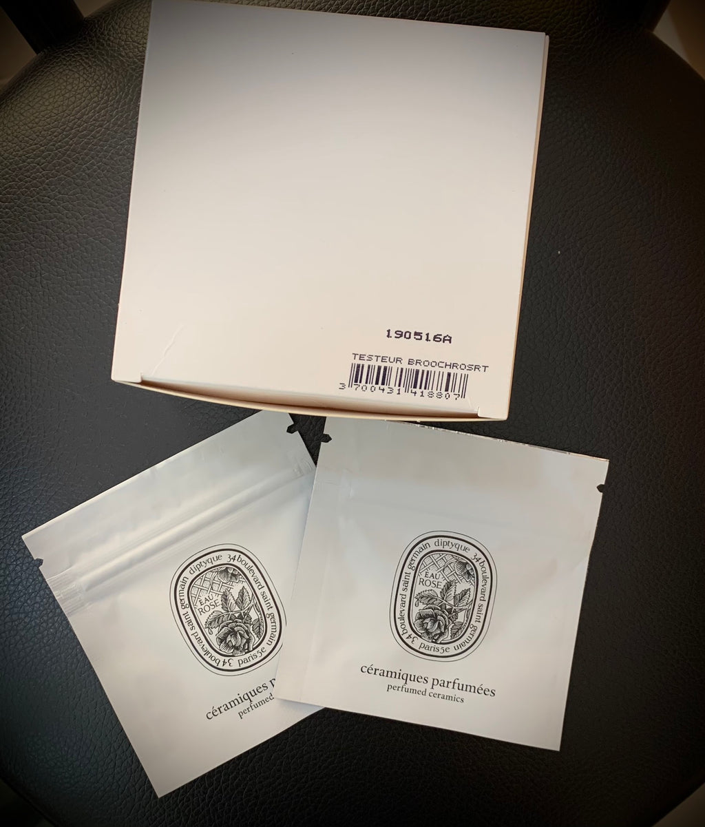 供應商現貨🌸免稅正品 (簡裝) Diptyque Ceramic Refill for Brooch 蒂普提克香氛小鳥胸針香薰陶瓷片替換裝×4片(替換裝，不含胸針) | 預訂 逢星期一、三返倉執貨 其後約3-5個工作天寄出