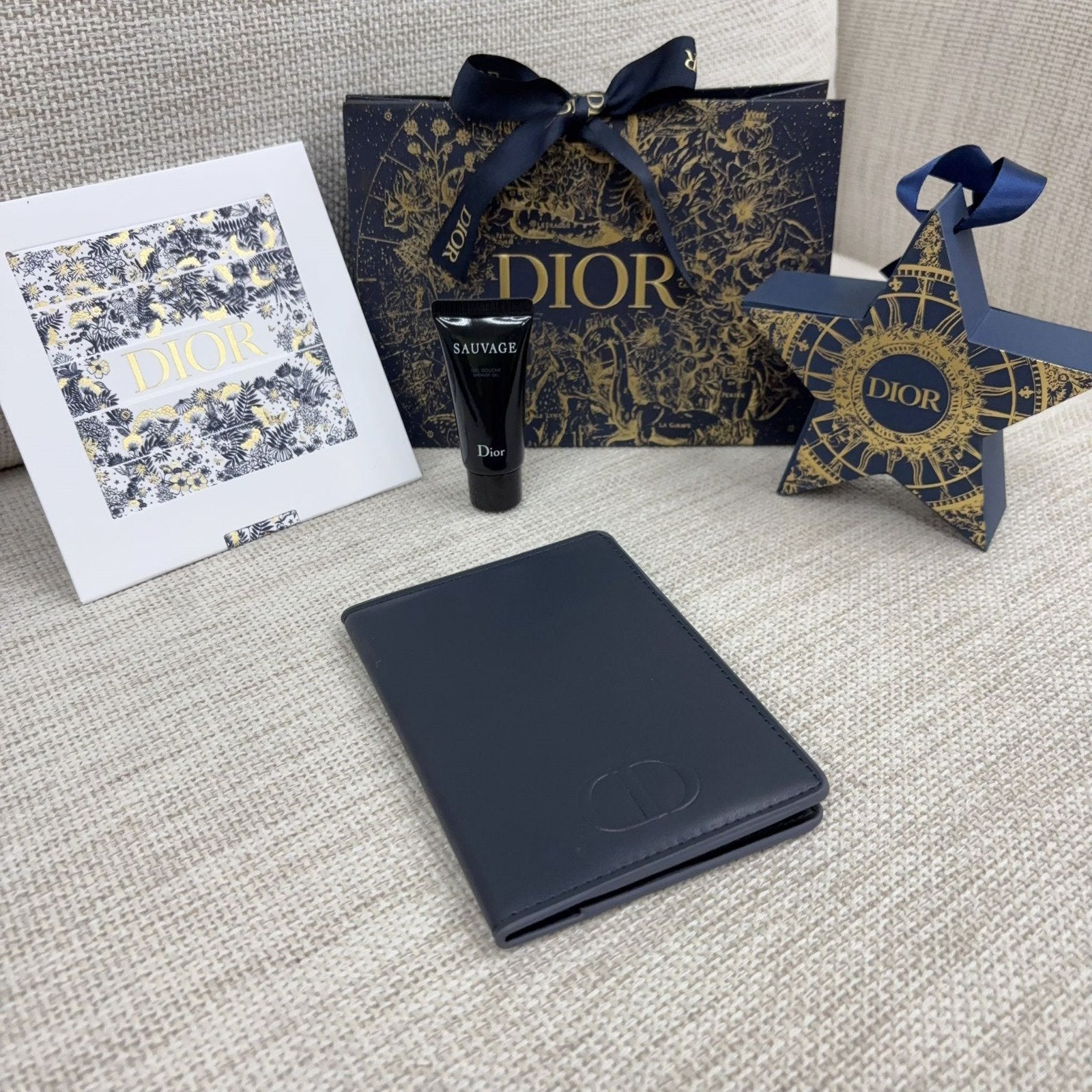 供應商現貨🔥🔥數量只有3️⃣0️⃣套🔥🌸🌟🌟Dior Beauty男士專屬聖誕小禮物 | 預訂約1-2星期