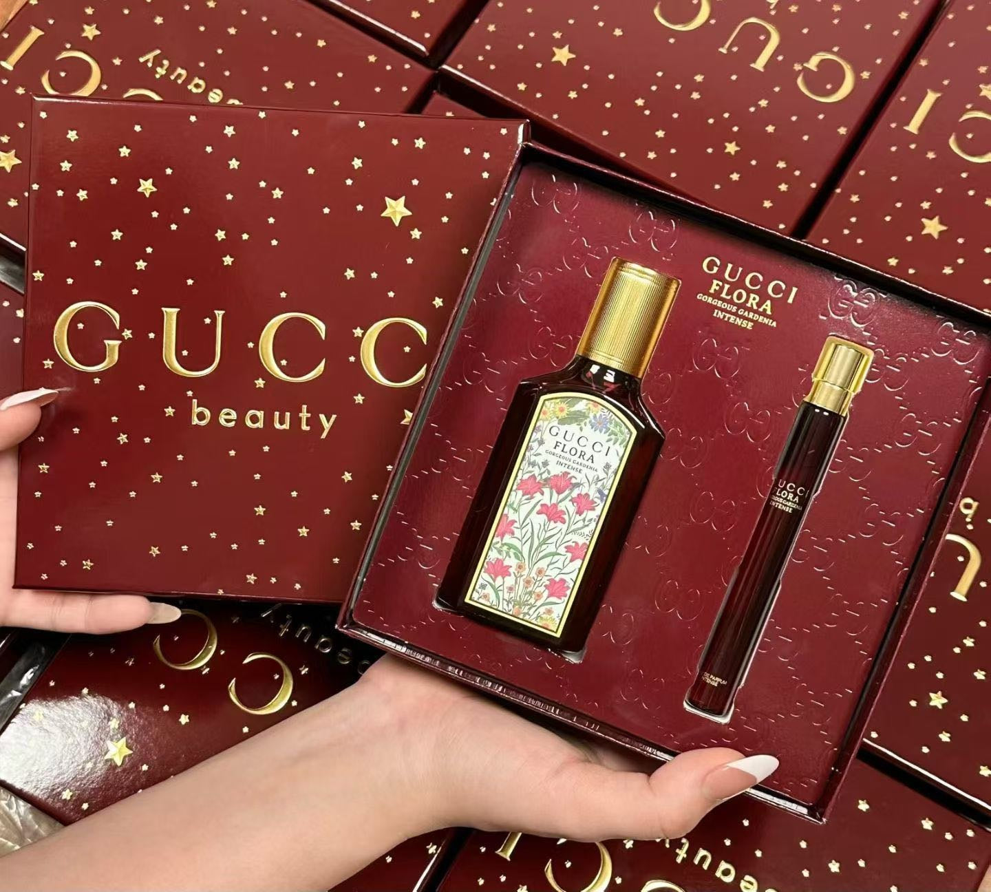 供應商現貨🌸免稅正品 GUCCI古馳綺夢馥梔香水兩件套聖誕限定禮盒50ml➕10ml❤ | 預訂 逢星期一，三返倉執貨 其後約3-5個工作天寄出