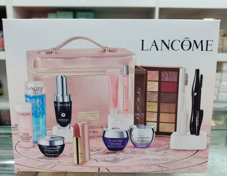 供應商現貨🌸免稅正品 2025 Lancome蘭蔻聖誕大禮包💖國際版💖 | 預訂 逢星期一，三返倉執貨 其後約3-5個工作天寄出