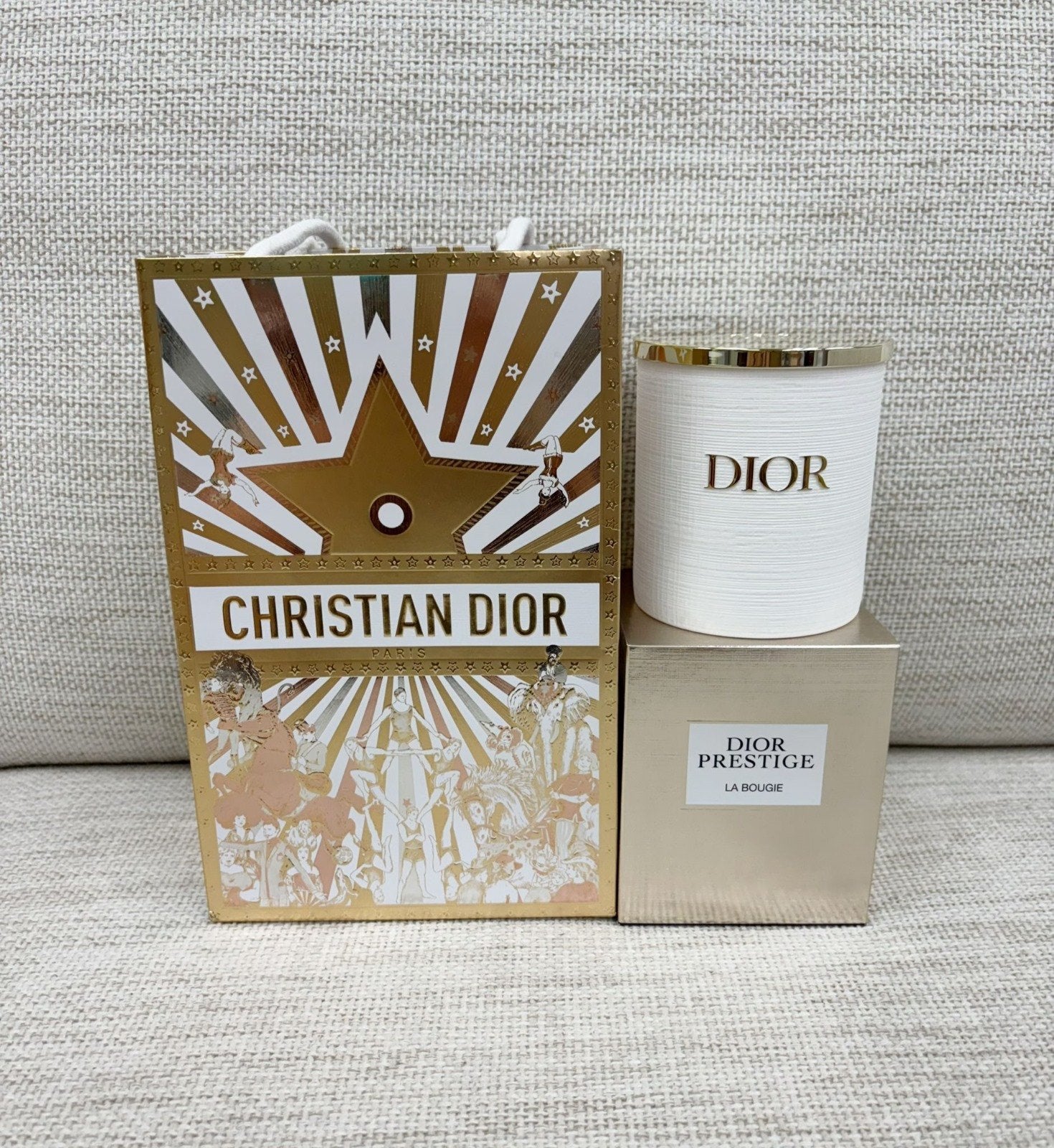 供應商現貨🌸免稅正品 🌟🌟Dior Prestige La Bougie蠟燭250g | 預訂 逢星期一，三返倉執貨 其後約3-5個工作天寄出