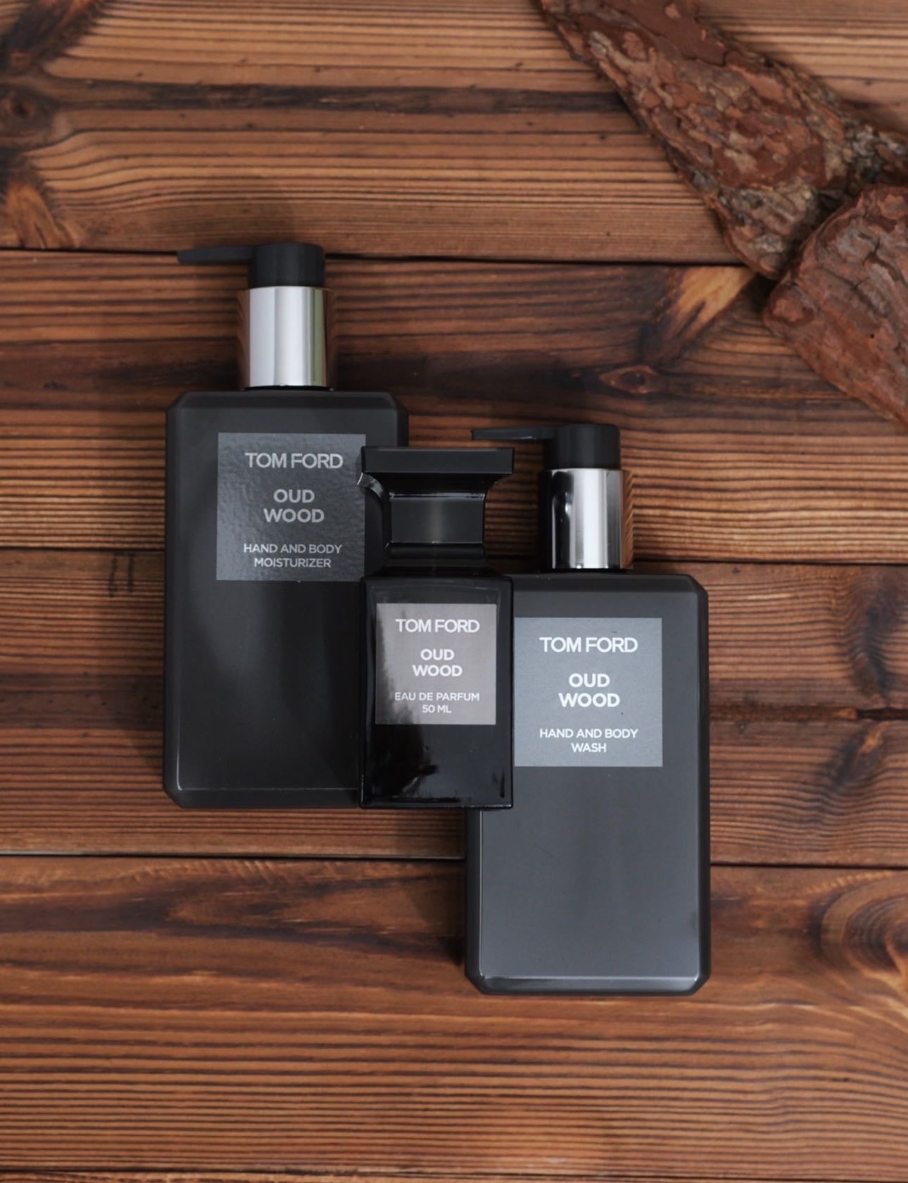 供應商現貨🌸專櫃團購 新版！Tom Ford烏木沉香身體乳 240ml按壓款 | 預訂 逢星期一，三返倉執貨 其後約3-5個工作天寄出