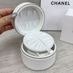 供應商少量現貨，賣曬後預計2-3星期再到🌸🌟🌟Chanel Beauty雙層白皮首飾盒 | 預訂 逢星期一，三返倉執貨 其後約3-5個工作天寄出