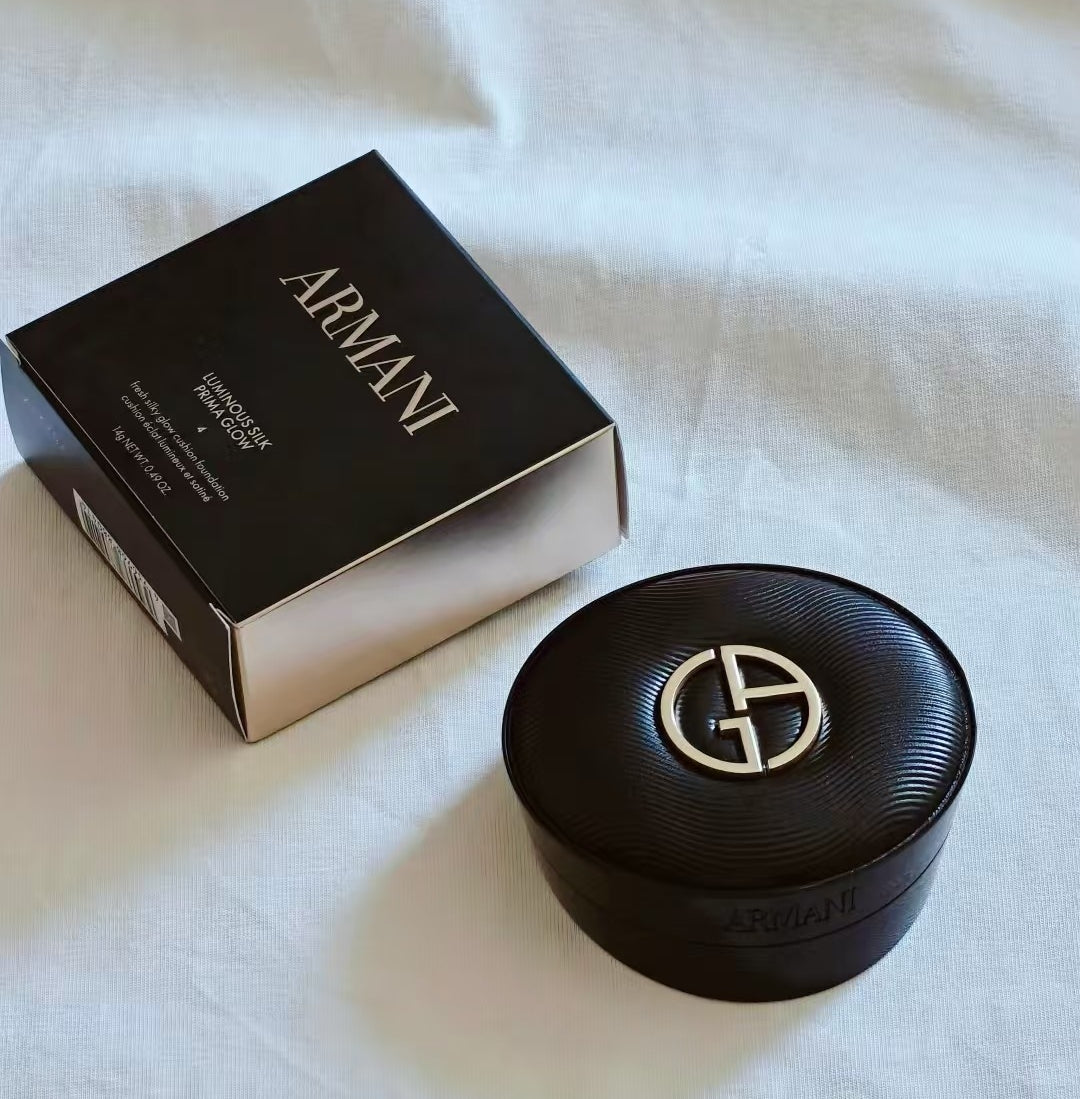 供應商現貨 🌸【香港專櫃】新品Armani阿瑪尼黑奢氣墊14g # 1 / # 2 | 預訂 逢星期一，三返倉執貨 其後約3-5個工作天寄出