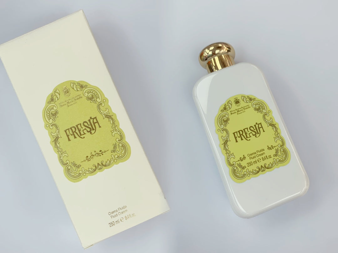 供應商現貨🌸免稅正品 ❤️🔥特價清貨快閃❤️🔥Santa maria novella Fresia Fluid Cream 意大利當代皇室御用品牌:聖塔瑪利亞諾維拉修道院-小蒼蘭滋潤身體乳 | 預訂 逢星期一，三返倉執貨 其後約3-5個工作天寄出