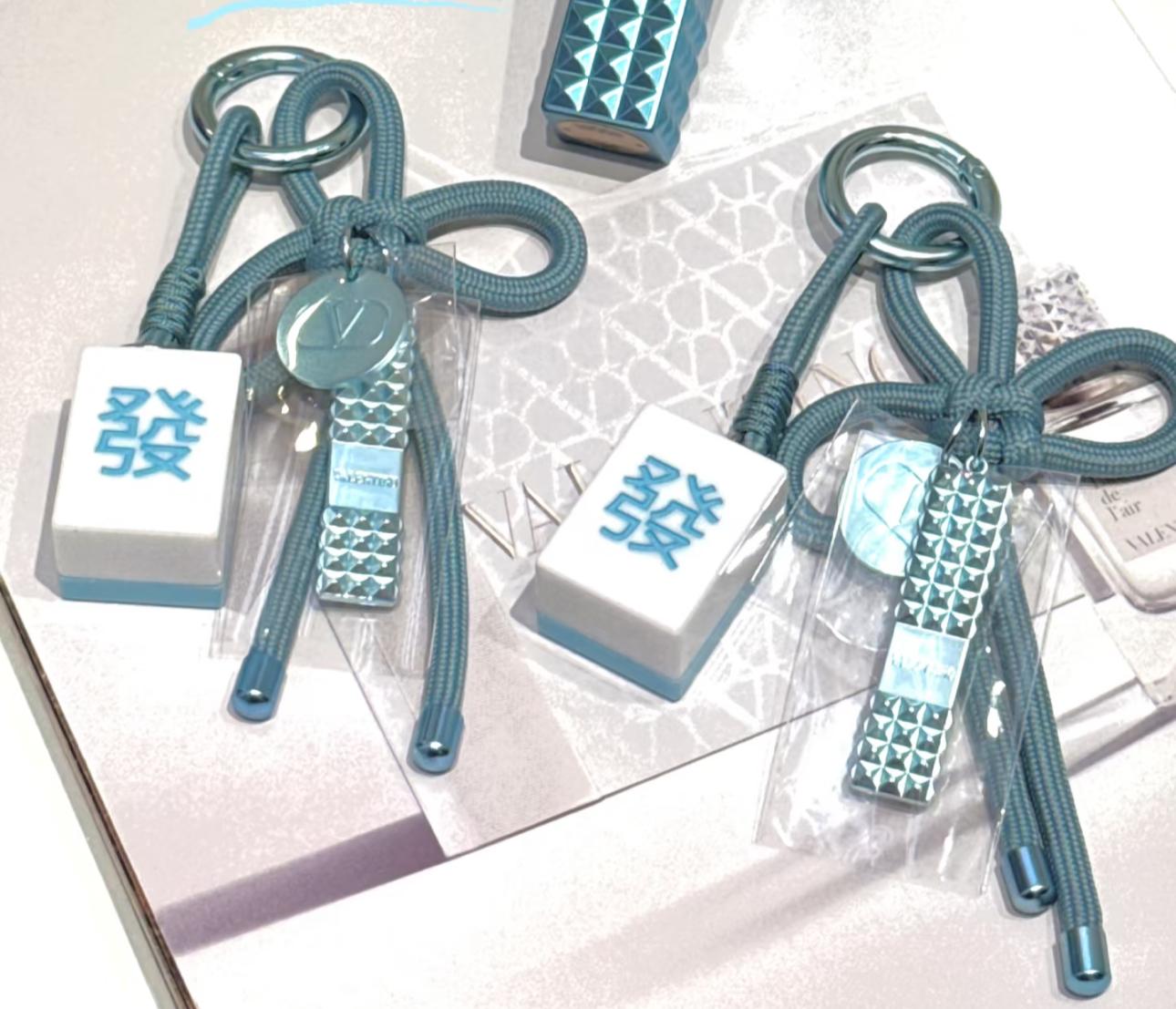 【24小時網站自助下單】供應商現貨🌸免稅正品 VALENTINO Beauty贈品發財吊墜 | 預訂 逢星期一，三返倉執貨 其後約3-5個工作天寄出