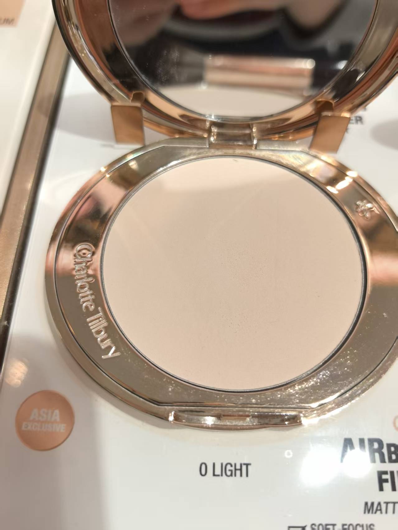 【24小時網站自助下單】🌸免稅正品 Charlotte Tilbury CT蜜粉餅🆕0號色# Light | 預訂約1-2星期