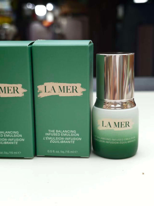 【24小時網站自助下單】供應商現貨🌸香港專櫃 La mer 海藍之謎 新版磨砂瓶清爽精粹乳15ml | 預訂 逢星期一，三返倉執貨 其後約3-5個工作天寄出 娉婷貿易公司 Exquisite Beauty Trading Company