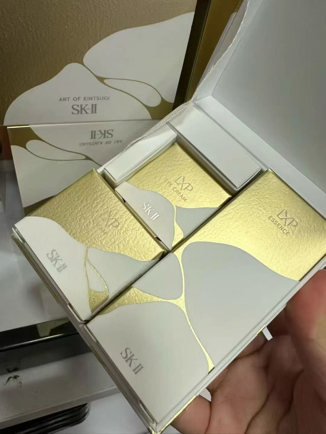 【24小時網站自助下單】供應商現貨🌸免稅正品 SK-II匠心白金三件套中樣 | 預訂 逢星期一，三返倉執貨 其後約3-5個工作天寄出 娉婷貿易公司 Exquisite Beauty Trading Company