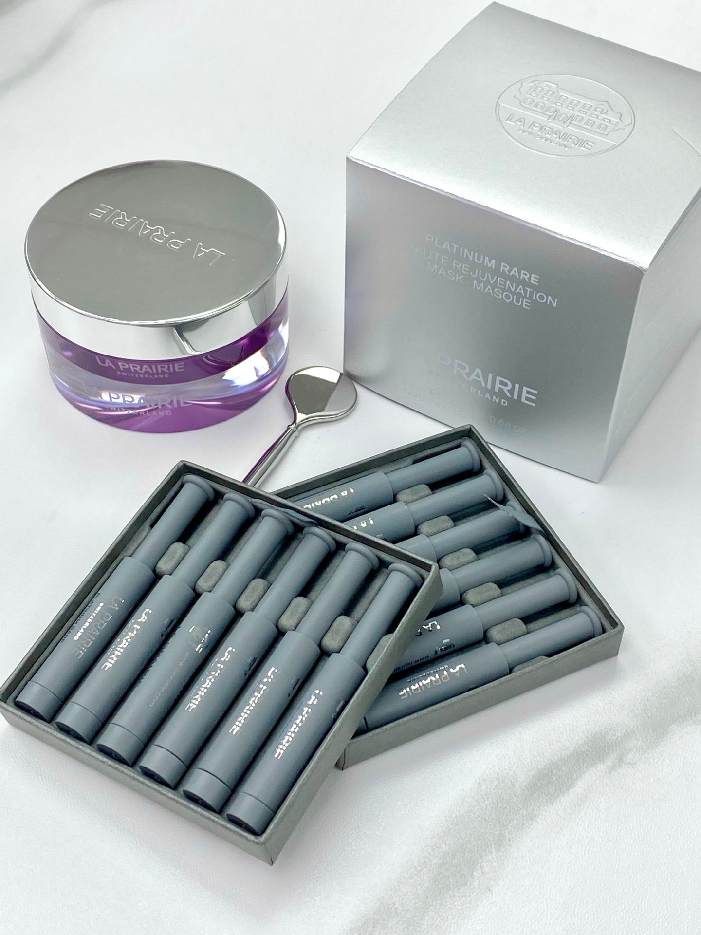 【24小時網站自助下單】供應商現貨🌸香港專櫃 LA PRAIRIE PLATINUM RARE HAUTE REJUVENATION MASK 萊珀妮鉑金面膜/鉑金尊寵面膜20ml + 12 x 0.7ml | 預訂 逢星期一，三返倉執貨 其後約3-5個工作天寄出 娉婷貿易公司 Exquisite Beauty Trading Company