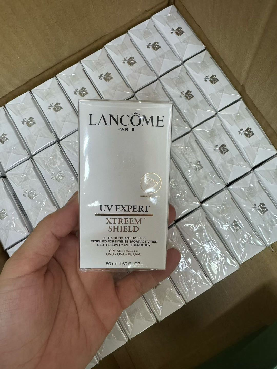【24小時網站自助下單】供應商現貨🌸免稅正品 LANCOME 蘭蔻新版極光超白盾防曬乳50ml | 預訂 逢星期一，三返倉執貨 其後約3-5個工作天寄出 娉婷貿易公司 Exquisite Beauty Trading Company