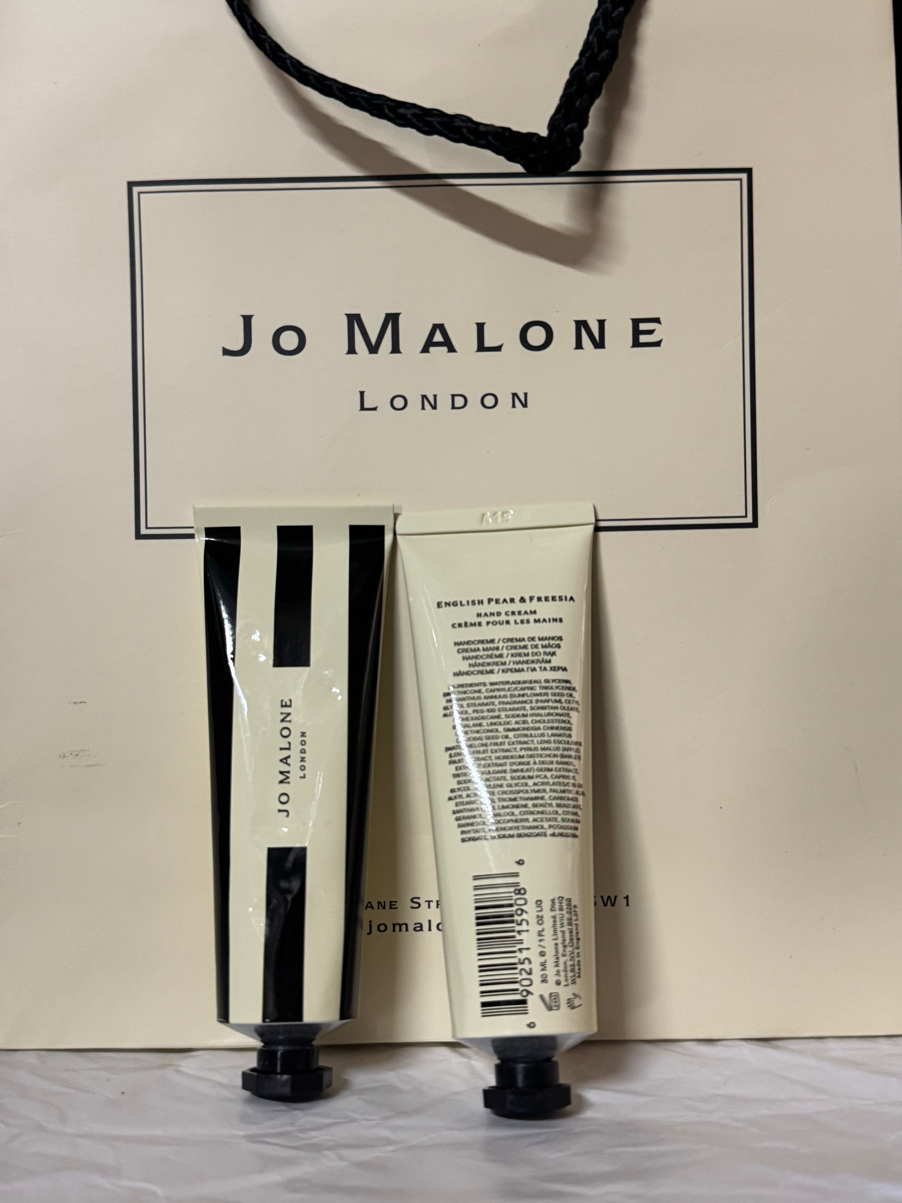 【24小時網站自助下單】供應商現貨🌸香港免税 Jo Malon祖馬龍新版護手霜30ml🉑送專櫃袋 | 預訂 逢星期一，三返倉執貨 其後約3-5個工作天寄出 娉婷貿易公司 Exquisite Beauty Trading Company
